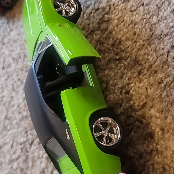 2 model cars 1 Porche 1 Charger - Picture 2 of 11